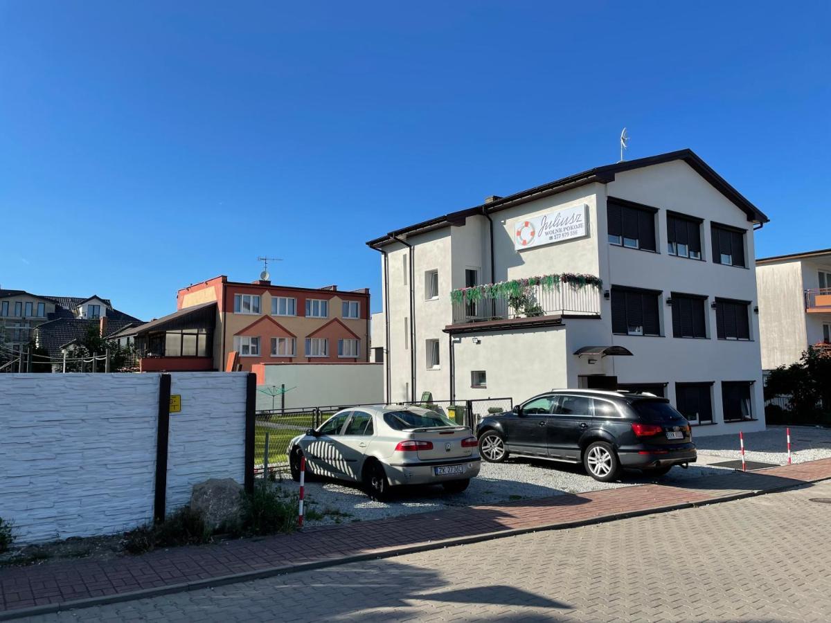 Pokoje Goscinne Juliusz Mielno  Exterior foto