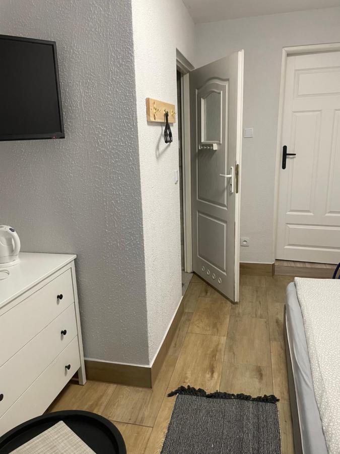 Pokoje Goscinne Juliusz Mielno  Exterior foto